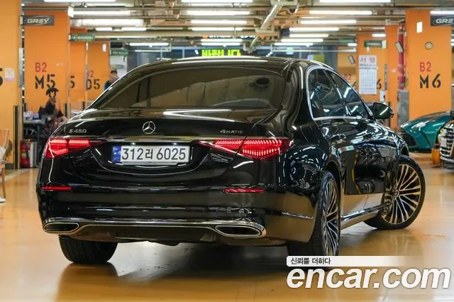 Mercedes-Benz S-Class — Фото автомобиля 4