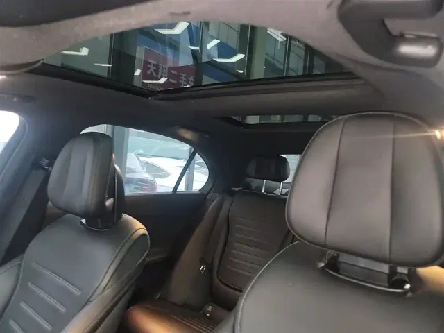 Mercedes-Benz C-Class — Фото автомобиля 17