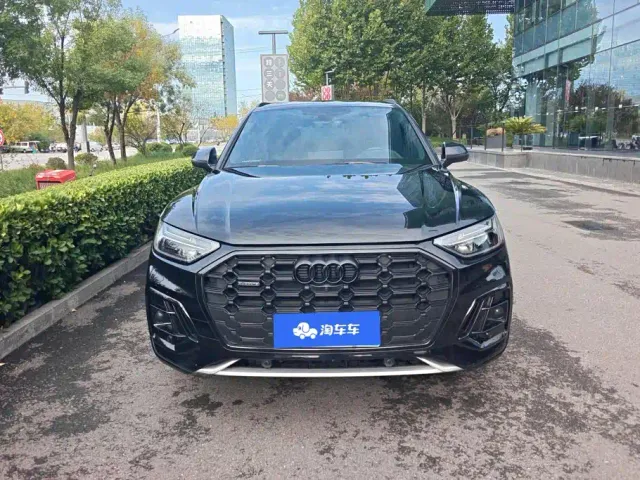 Audi Q5L — Фото автомобиля 2