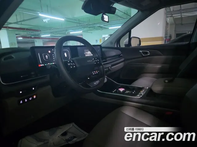 Kia Carnival — Фото автомобиля 7