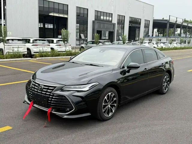 Toyota Avalon — Фото автомобиля 3