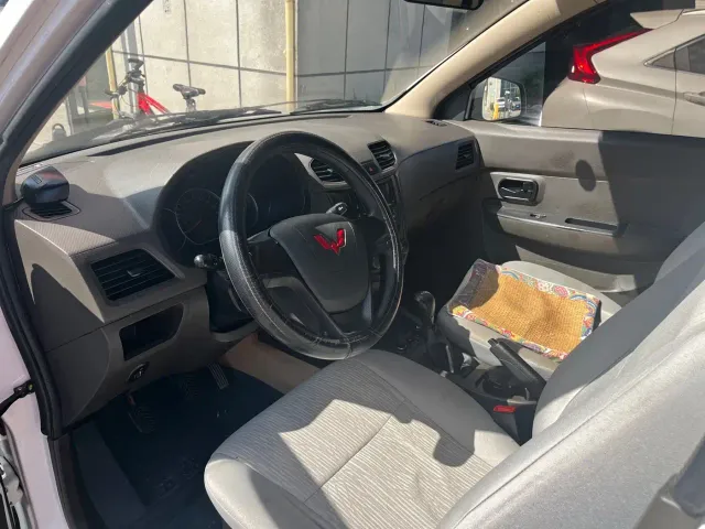 Wuling Hongguang — Фото автомобиля 8