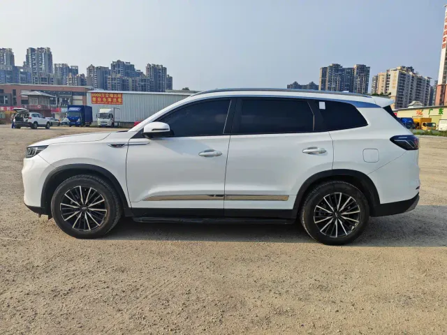 Chery Tiggo 8 PLUS — Фото автомобиля 5