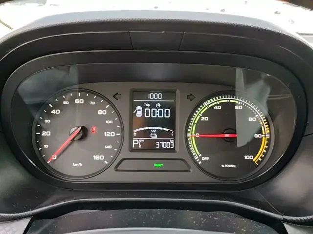 Roewe Clever — Фото автомобиля 11