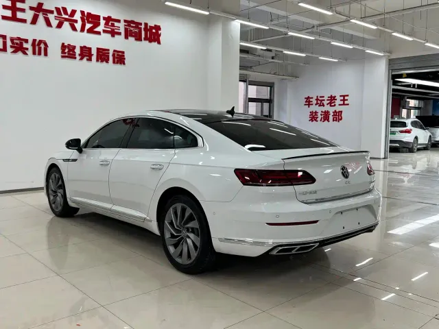 Volkswagen CC — Фото автомобиля 9