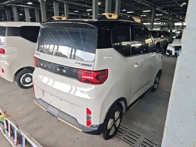 Wuling Hongguang Mini EV — Фото автомобиля 6