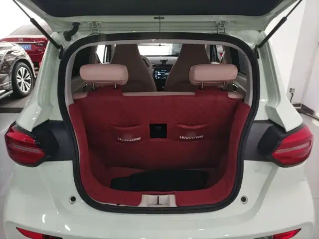 Leapmotor T03 — Фото автомобиля 18