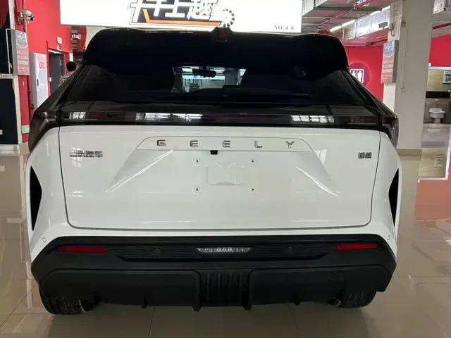 Geely Boyue — Фото автомобиля 4