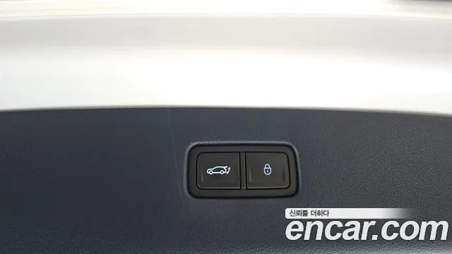 Genesis GV80 — Фото автомобиля 17