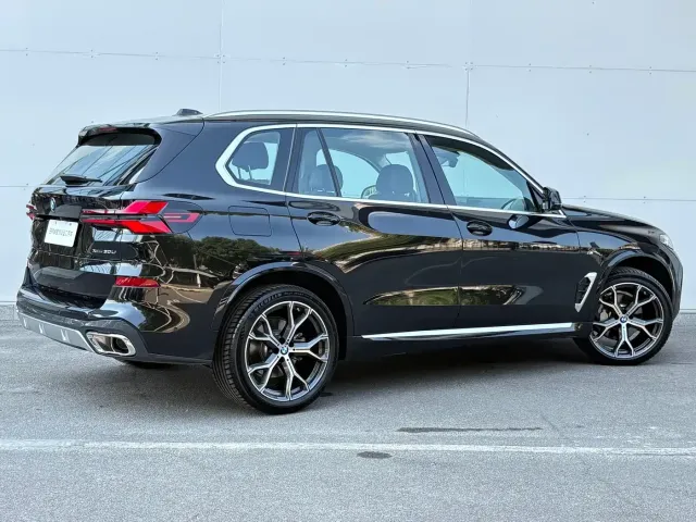 BMW BMW X5 2023 xDrive 30Li Premium M Sport Package — Фото автомобиля 16