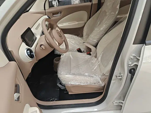 Wuling Hongguang Mini EV — Фото автомобиля 14