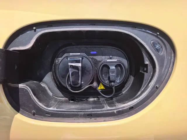 IM Motors L6 — Фото автомобиля 25