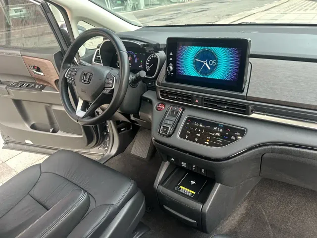 Honda Odyssey — Фото автомобиля 16