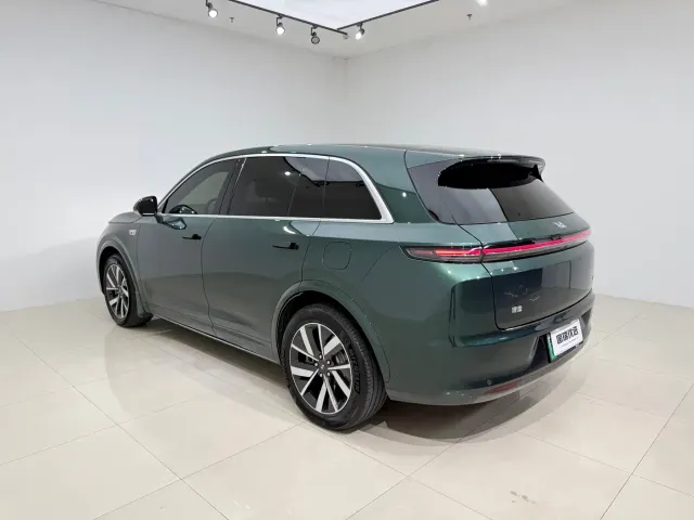 Li Auto L7 — Фото автомобиля 4