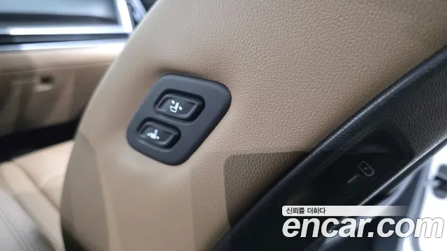 Kia Sorento Новый Sorento 4 поколение Бензин 2.5T 2WD — Фото автомобиля 8