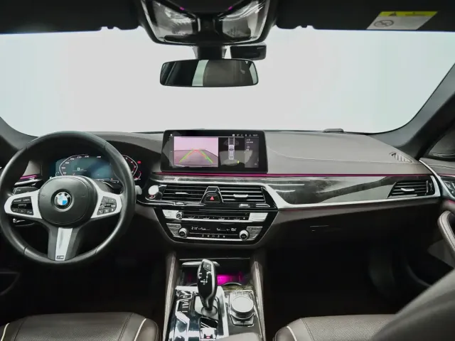 BMW BMW 5 Series 2022 525Li M Sport Package — Фото автомобиля 9