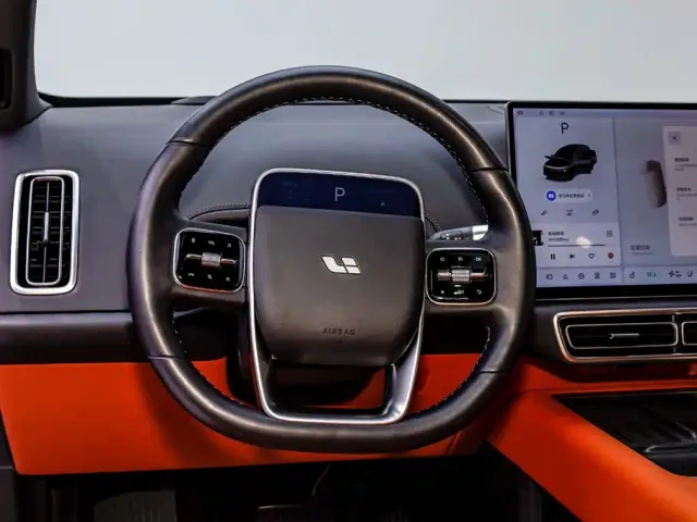 Li Auto L6 — Фото автомобиля 20