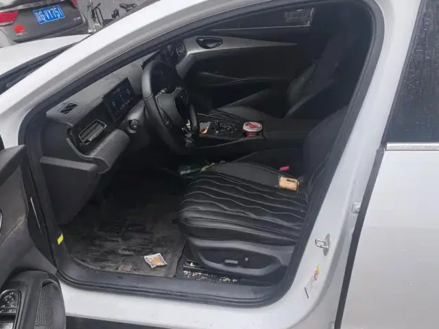 BYD Seal 06 New Energy 2024 DM-i 120KM Flagship — Фото автомобиля 9