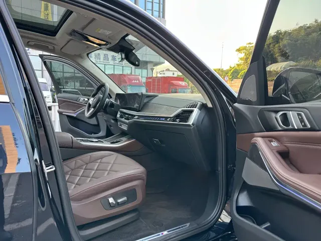 BMW X5 — Фото автомобиля 7