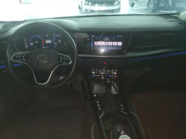 Volkswagen Passat — Фото автомобиля 9