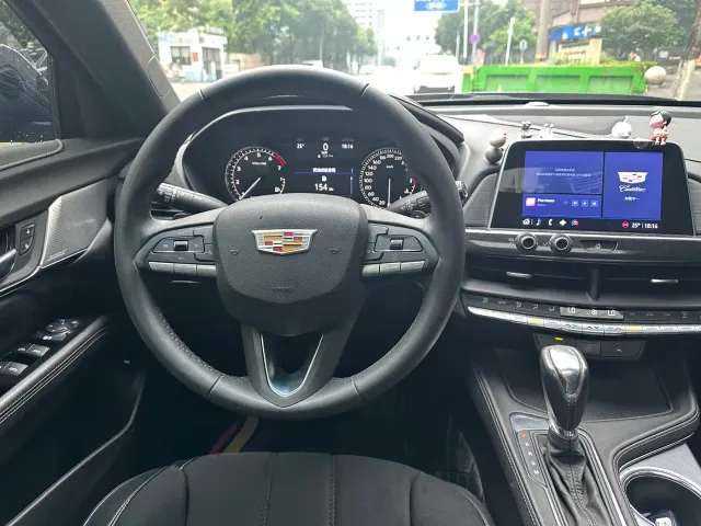 Cadillac CT4 — Фото автомобиля 26