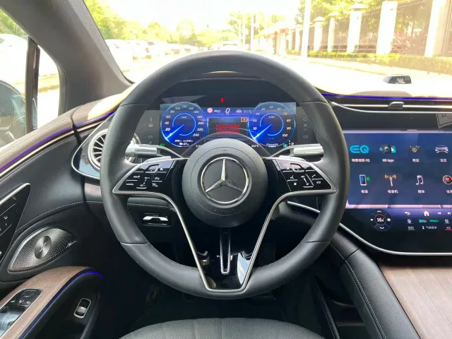 Mercedes-Benz EQS — Фото автомобиля 11