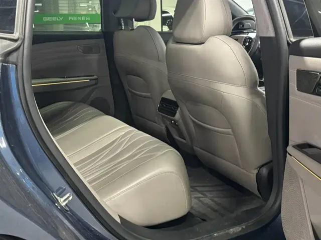 Geely Galaxy Xingyao 8 — Фото автомобиля 11