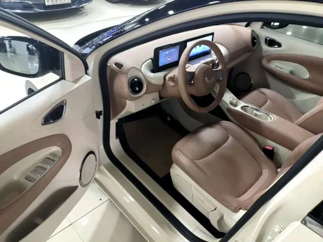 Wuling Bingo — Фото автомобиля 15