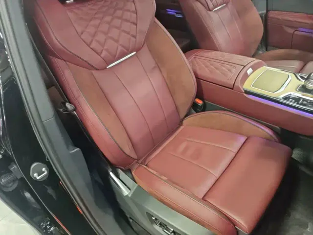 Hongqi E-HS9 — Фото автомобиля 24