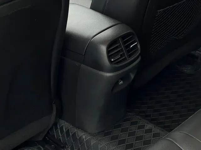 Hyundai Elantra — Фото автомобиля 13