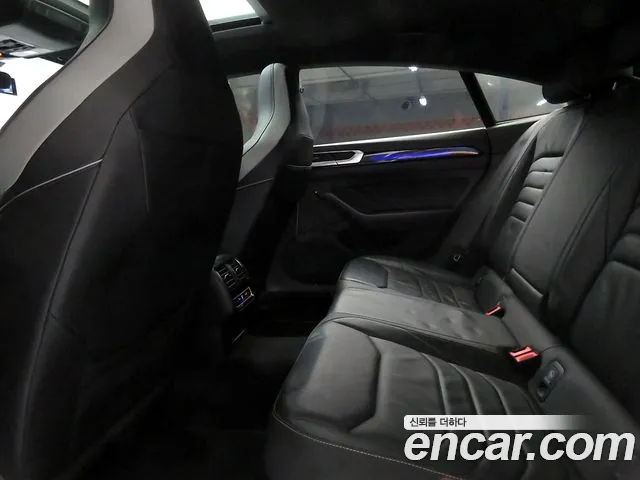 Volkswagen Arteon Arteon 2.0 TDI R-LINE 4Motion — Фото автомобиля 6