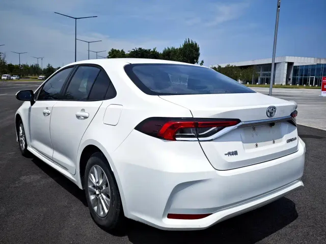 Toyota Corolla — Фото автомобиля 4