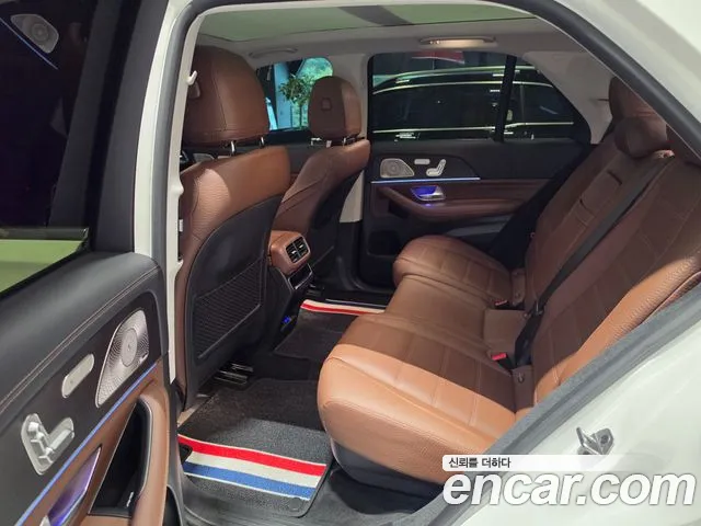 Mercedes-Benz GLE-Class — Фото автомобиля 10