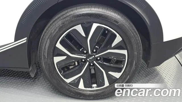 Kia EV6 — Фото автомобиля 5
