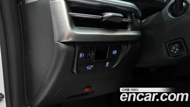 Hyundai Grandeur Grandeur (GN7) 3.5 LPG 2WD (Такси) — Фото автомобиля 25