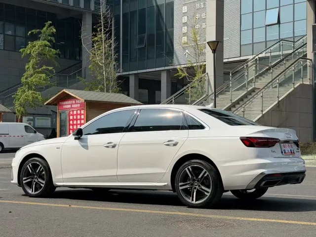 Audi A4L — Фото автомобиля 7