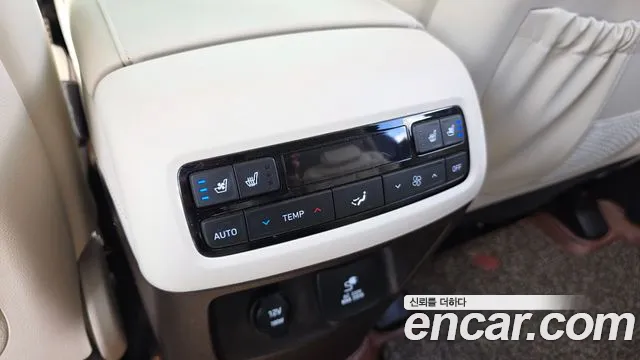 Hyundai Palisade Palisade Бензин 3.8 2WD — Фото автомобиля 26