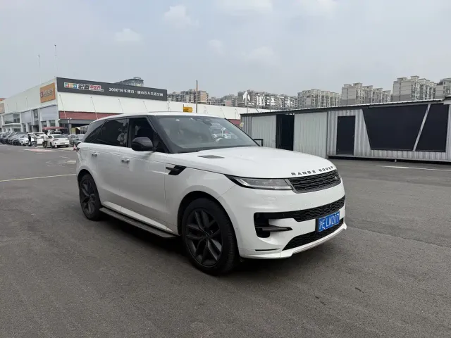 Land Rover Range Rover Sport — Фото автомобиля 3