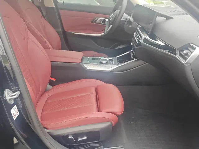 BMW i3 — Фото автомобиля 12