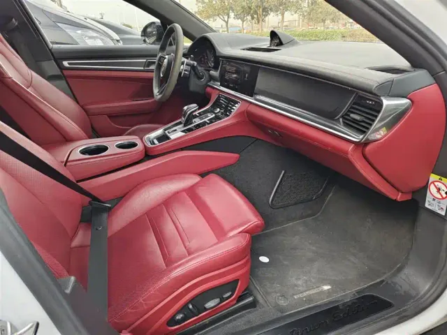 Porsche Panamera — Фото автомобиля 13