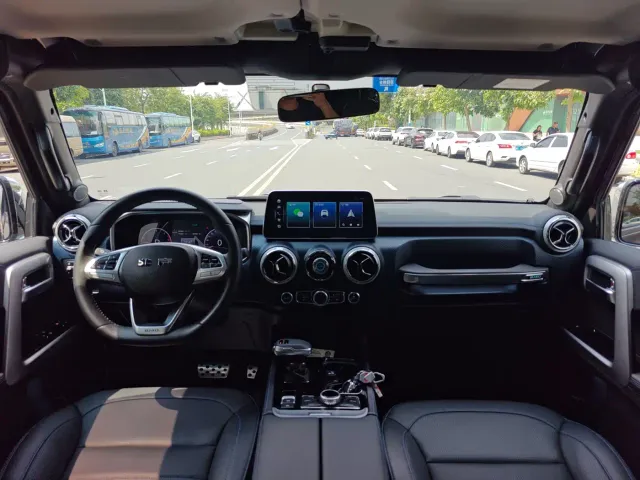 BAIC BJ40 — Фото автомобиля 11