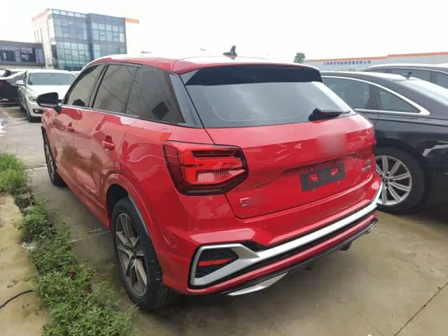 Audi Q2L — Фото автомобиля 4