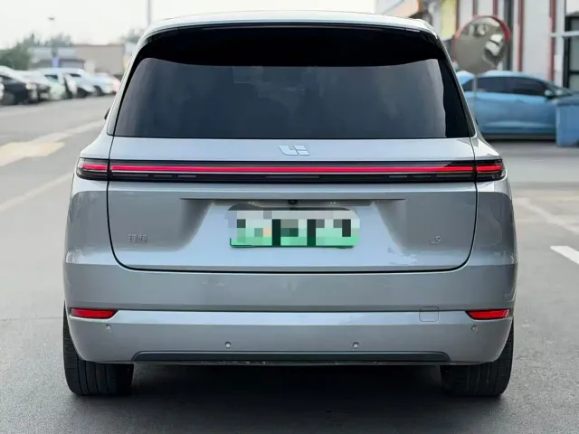 Li Auto L9 — Фото автомобиля 3