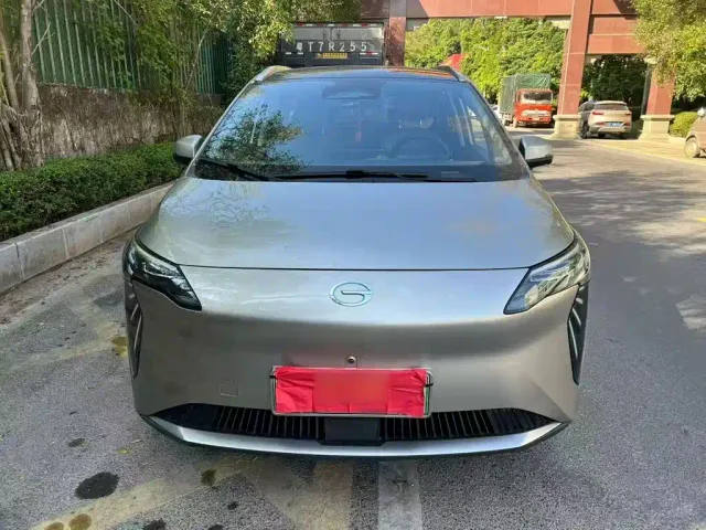 GAC Aion Y — Фото автомобиля 2