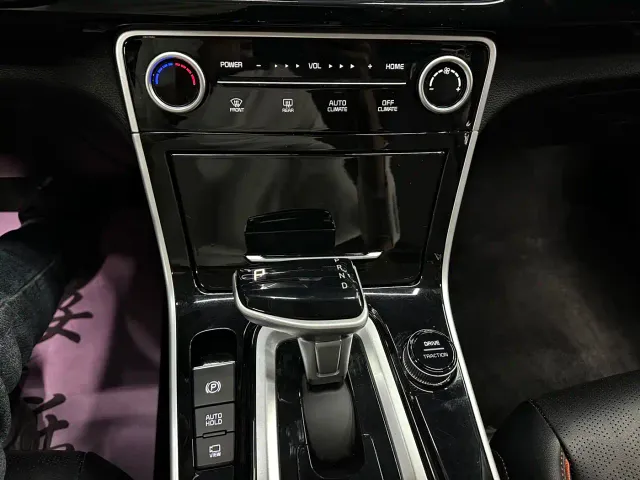 Kia Seltos — Фото автомобиля 18