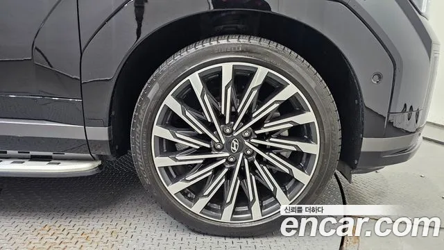 Hyundai Santafe — Фото автомобиля 18