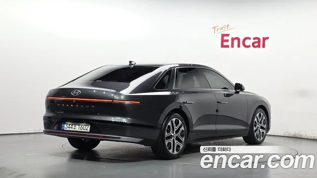 Hyundai Grandeur GN7 — Фото автомобиля 2