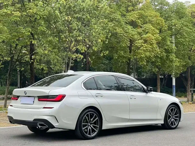 BMW 3 Series — Фото автомобиля 8