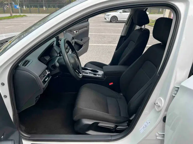 Honda Civic — Фото автомобиля 4