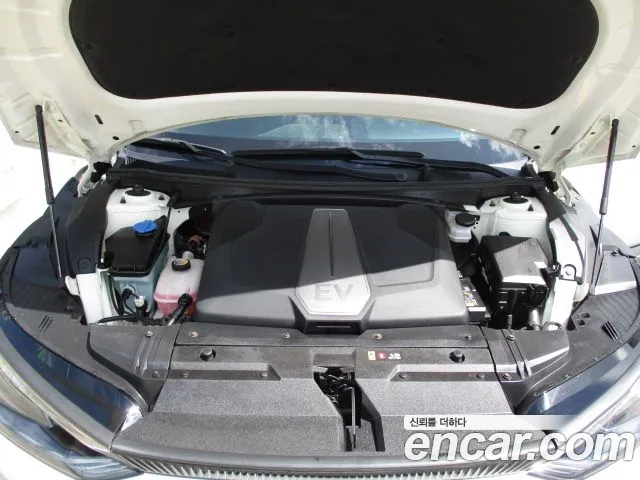Kia EV6 — Фото автомобиля 12